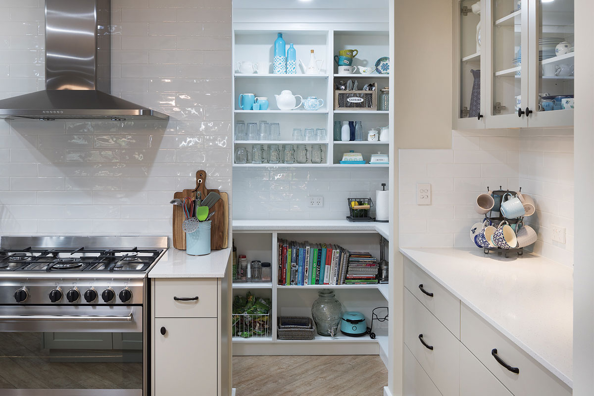 How to Hide Dirty Dishes in an Open Plan Kitchen